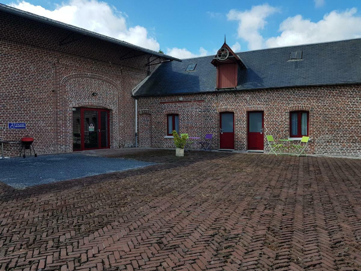 Au Petivall Studio Achicourt Kültér fotó
